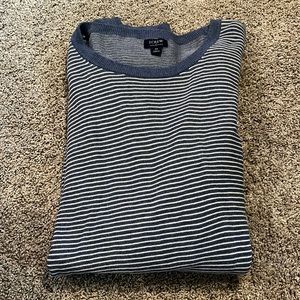 Men’s striped sweater